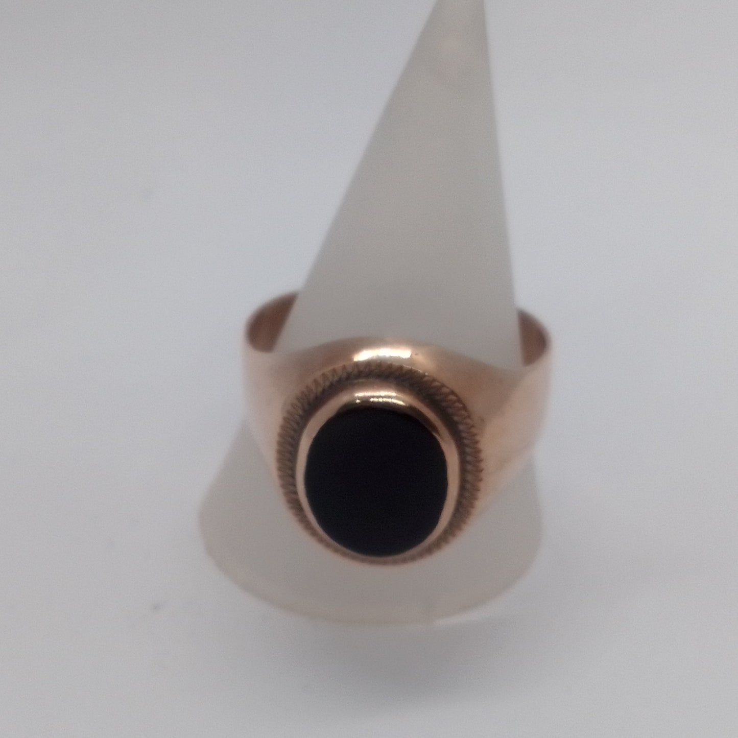 Sello Oro oval con Onix legitimo.