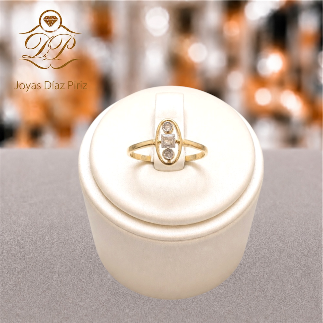 ANILLO ORO 18K OVAL/CORCONIAS