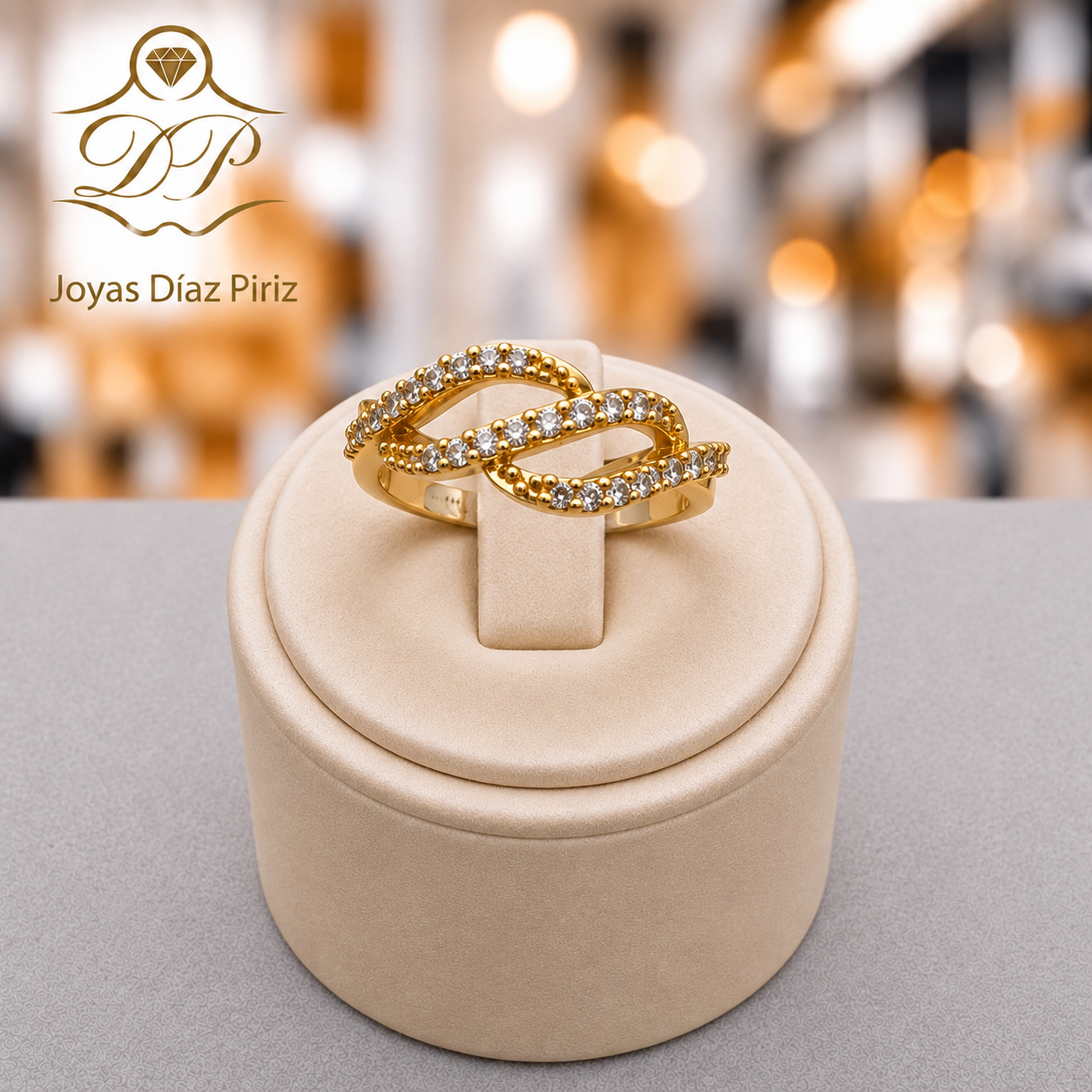 Anillo Oro tres líneas circonias