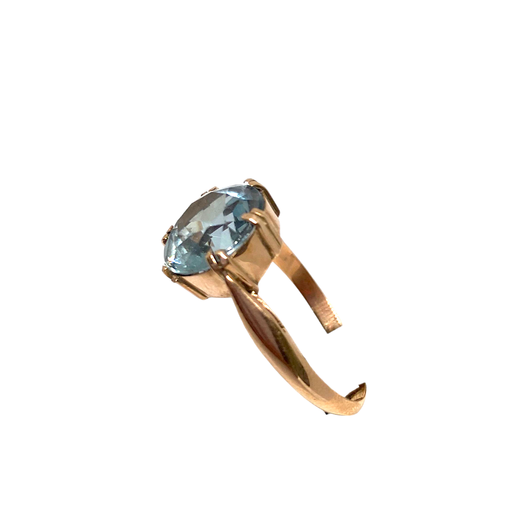 Anillo Oro con aguamarina.