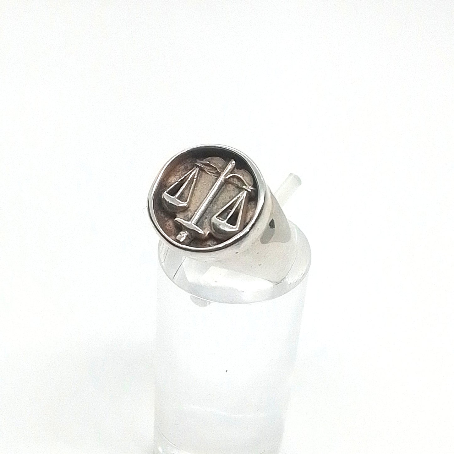 Anillo En Plata simbolo Abogado