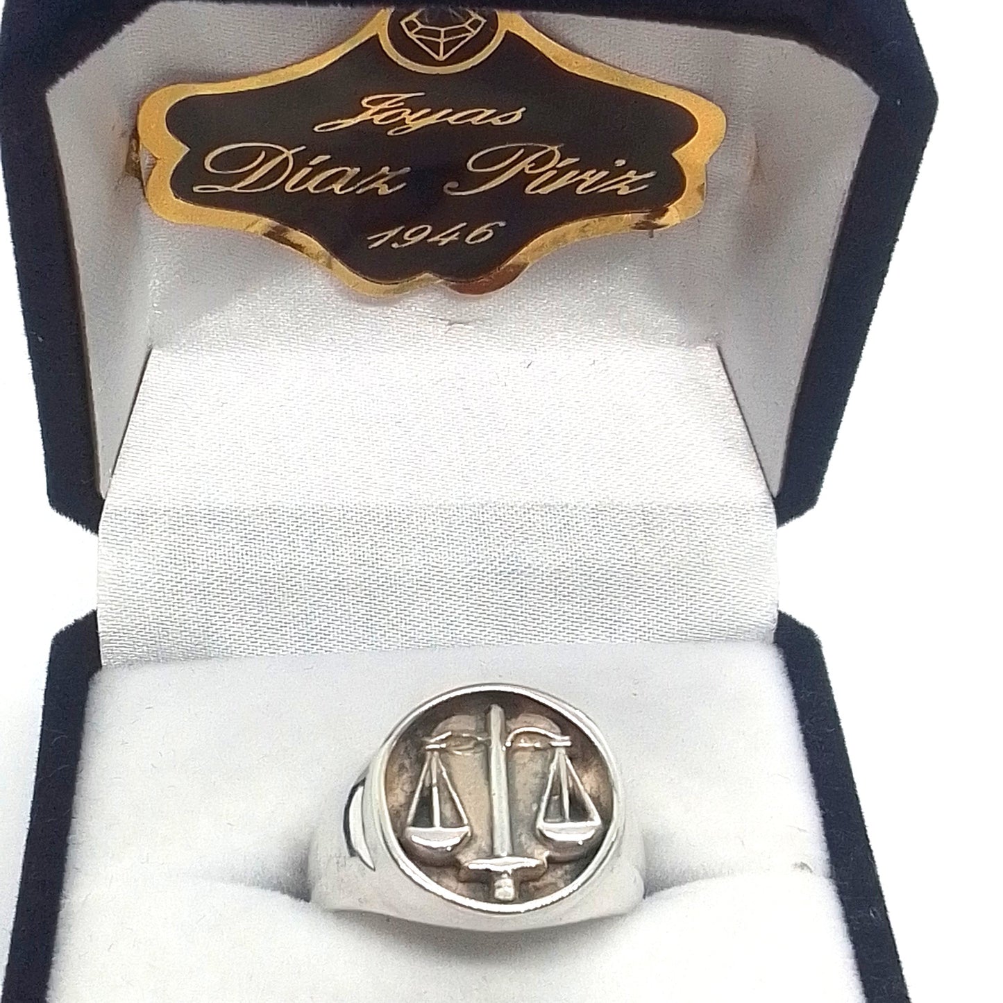 Anillo En Plata simbolo Abogado