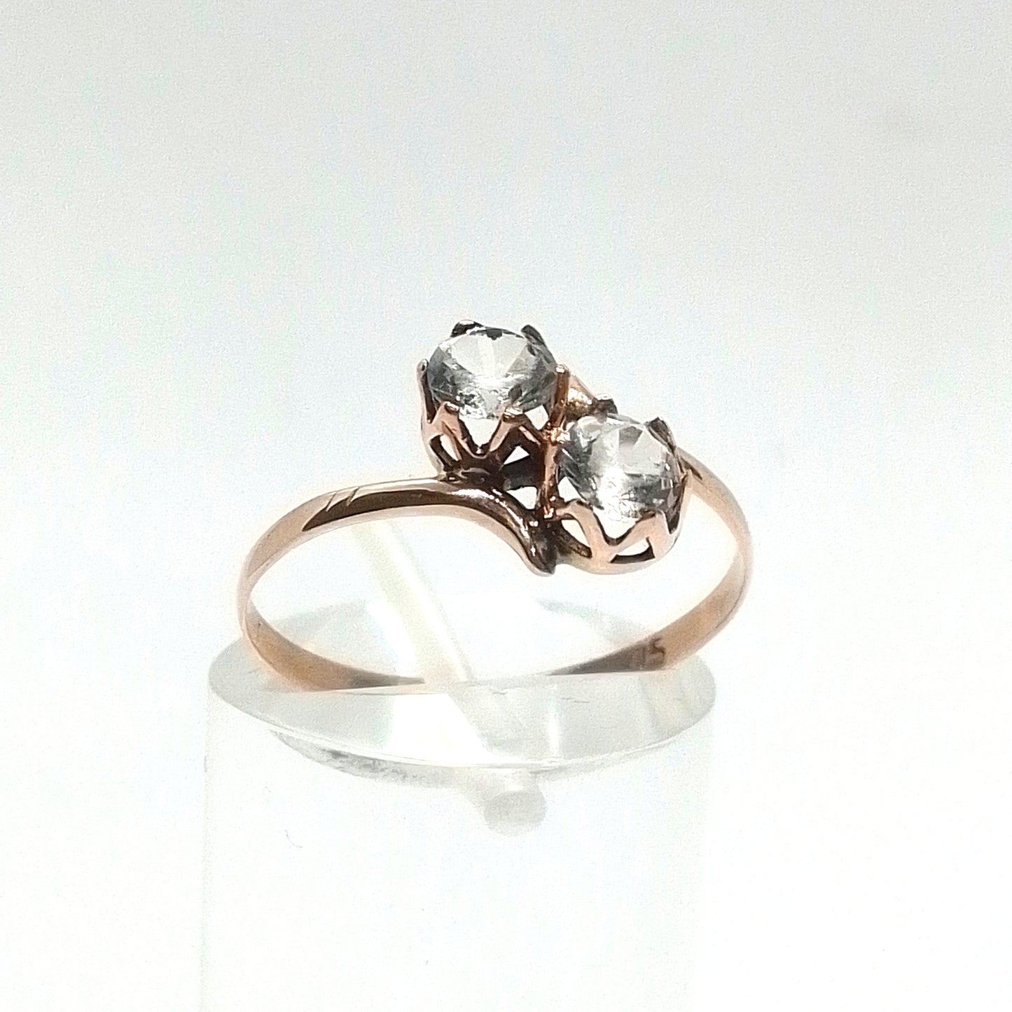 Anillo Oro Estilo Pellizco Engarce 6 puntas