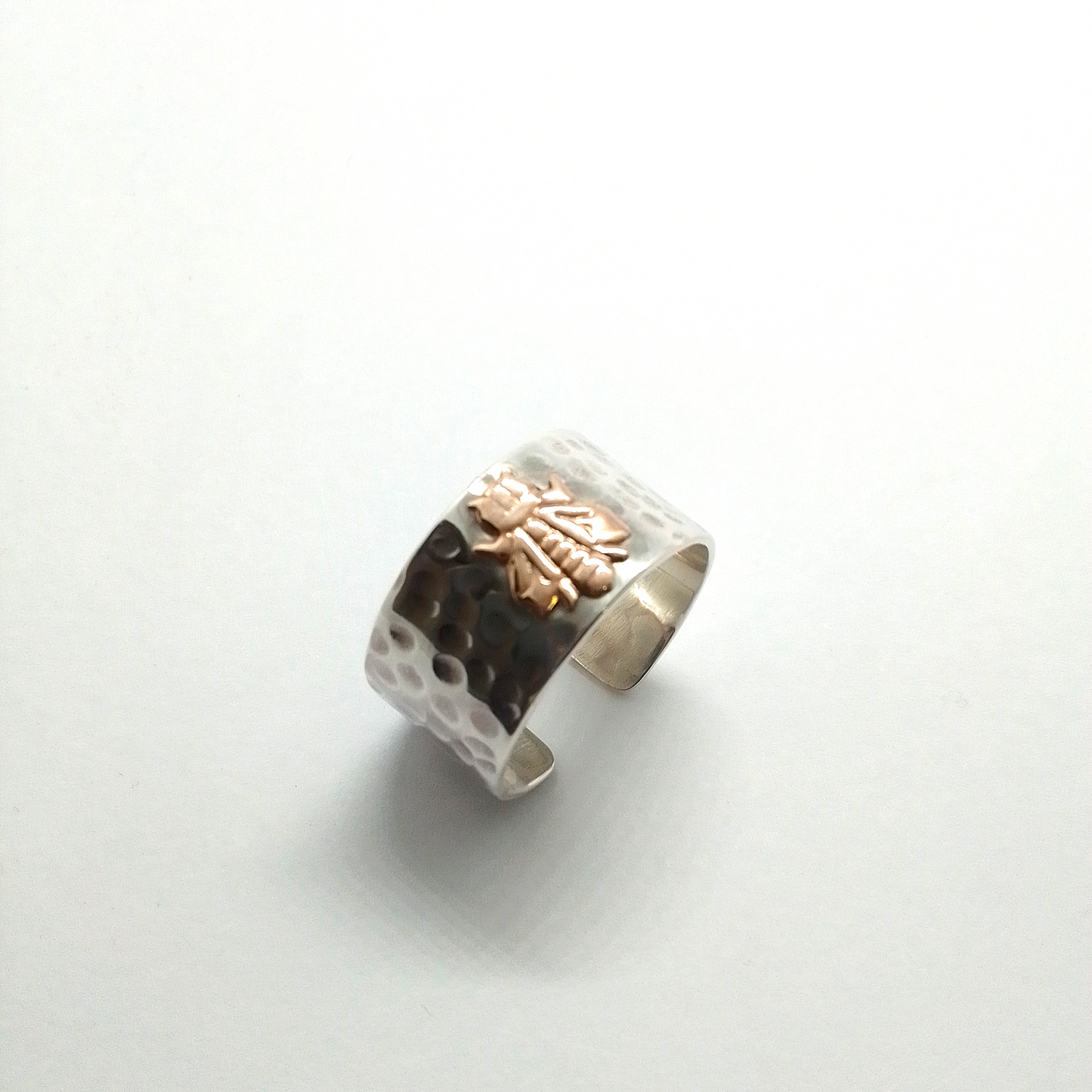 Anillo Plata y Oro Martillado Profecion Maestra