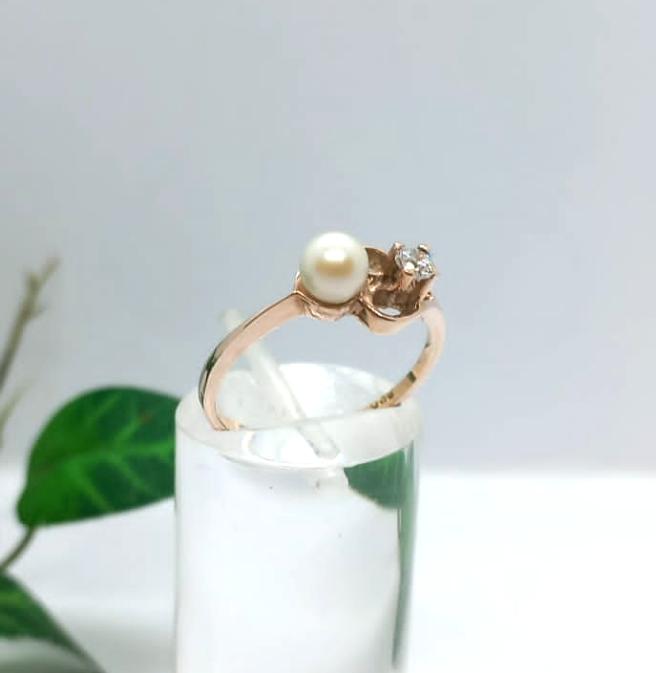 Anillo Oro 10k Perla y Circonia