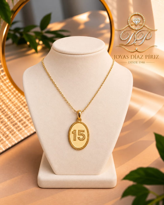 Medalla Mis 15 Oro 18k