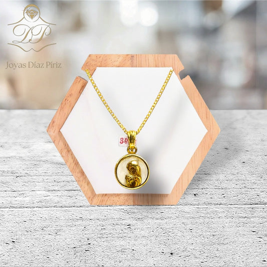 Cadena veneciana con dije en oro