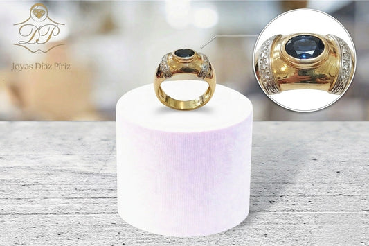 Anillo oro 18Kts con Zafiro y chispas de diamantes
