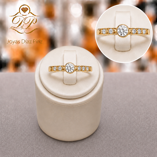 Anillo oro 18Kts con circonias